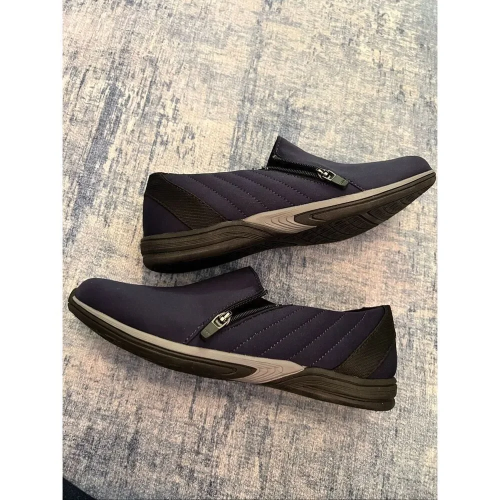NIB A2 by Aerosoles Navy Blue Fabric Envelope Side Zip Slip On Shoes 7 Wide